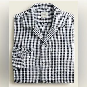NWT Organic seersucker three-pocket camp-collar shirt
